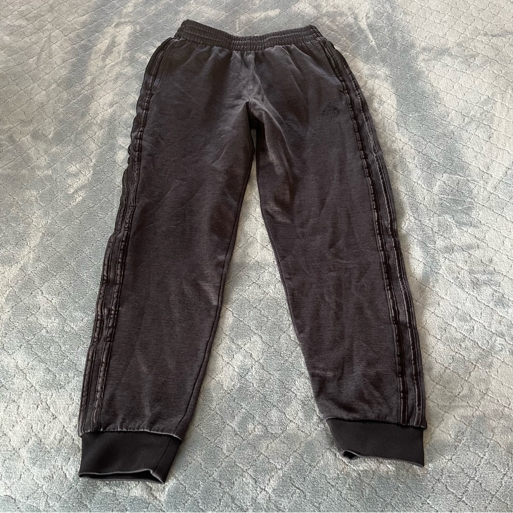 Adidas‎ Boy's Black Sweatpants with Elastic Waistband and Tapered Legs 14/16